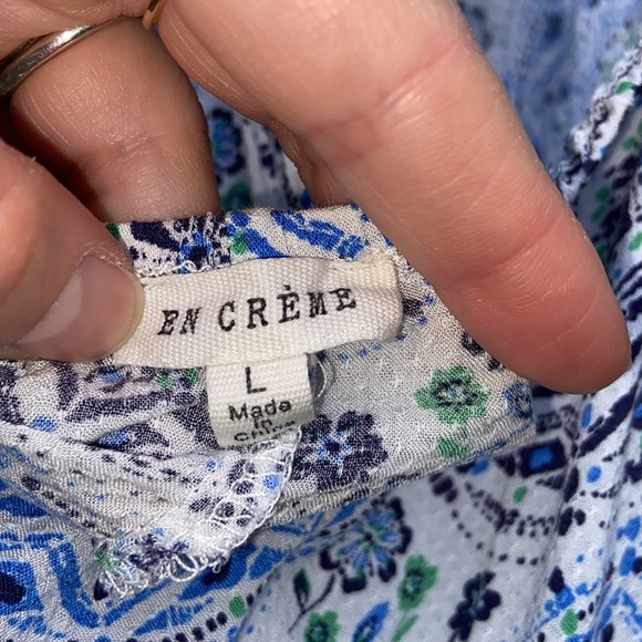 En Creme size large halter top with geometric floral mandala print EUC - Picture 5 of 5